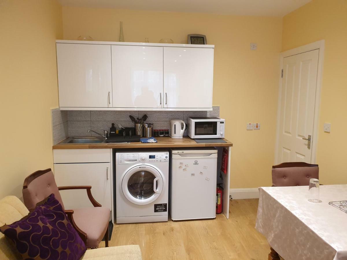 London Vegetarian Smoke & Pet Free En-Suite With Ev Parking 埃奇韦尔 外观 照片
